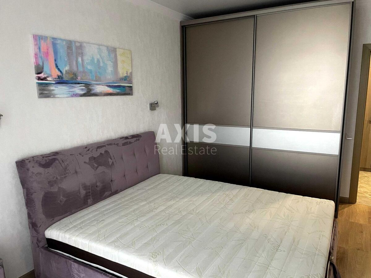 1k apartment vul. Zlatoustivs'ka 304