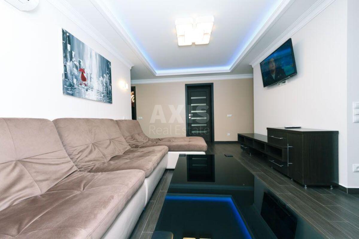 4k apartment bul. Lesi Ukrai'nky 140