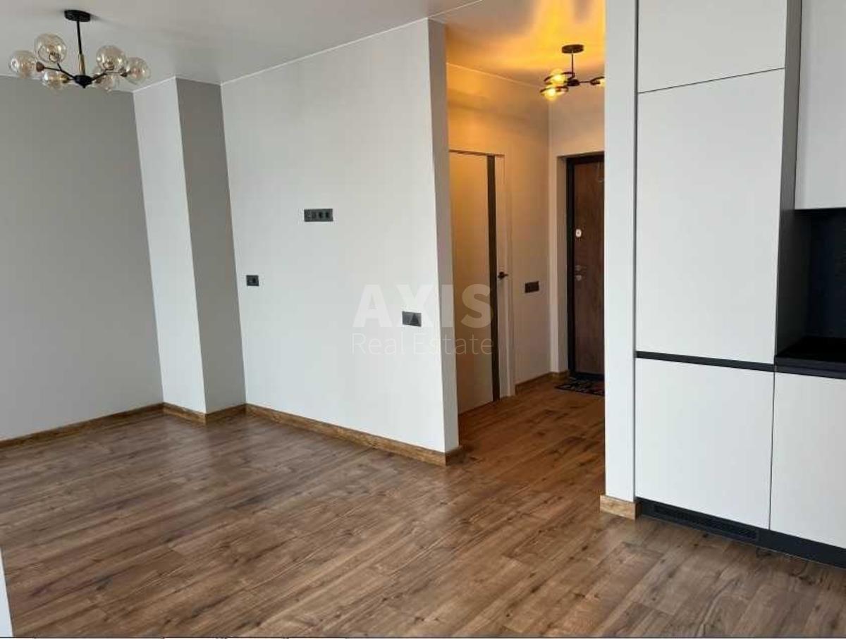 1k apartment vul. Kahovs'ka 602