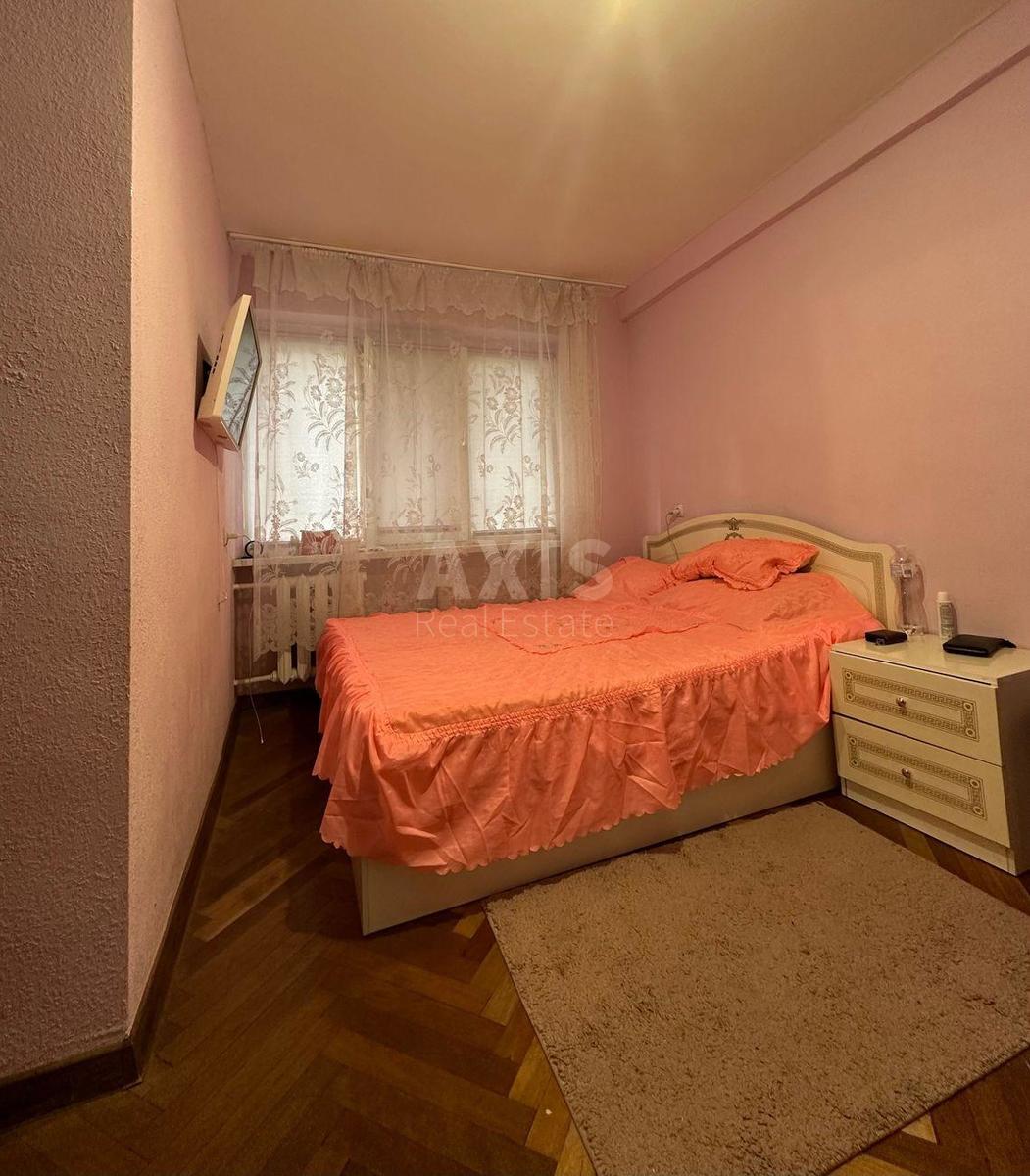 2k apartment vul. Vasylenka Mykoly 12А
