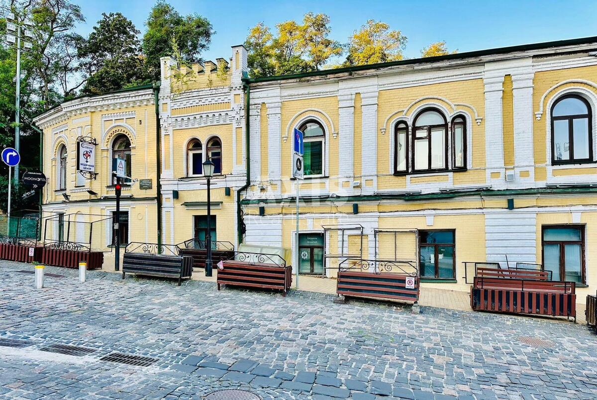 Объект торговли спуск Андреевский 38, 193м2575010