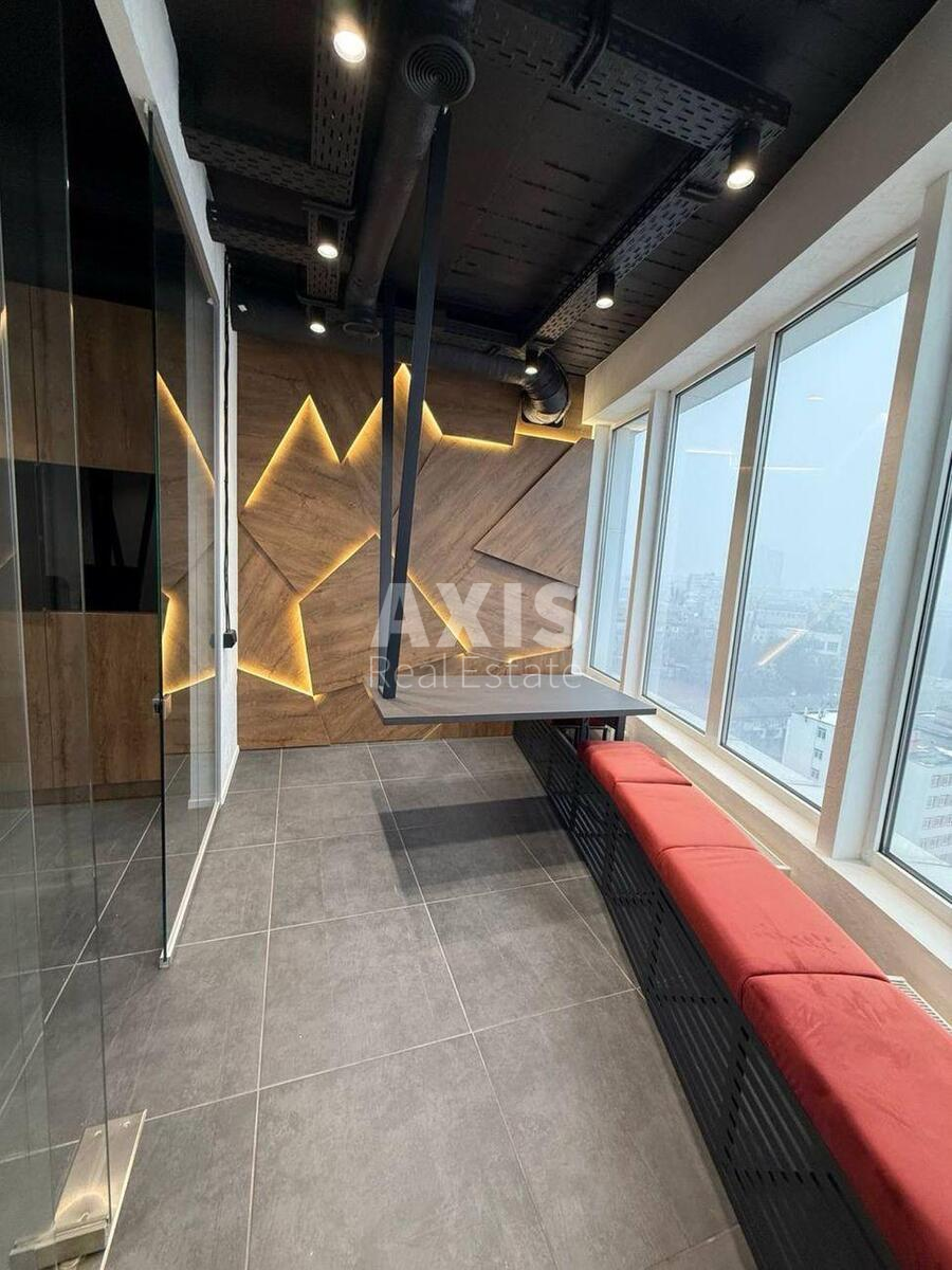 Office uzv. Klovs'kyj 7А, 185m20