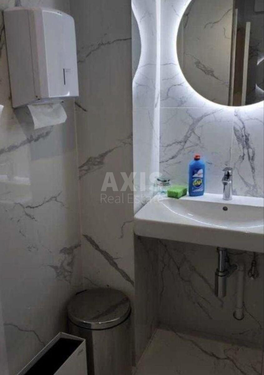 Офис ул. Антоновича 74, 680м26136113