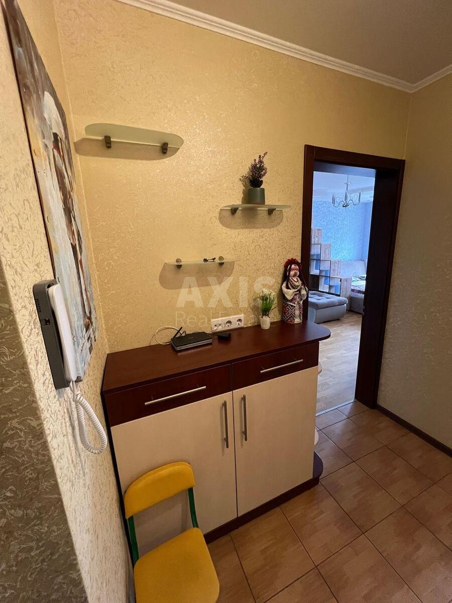 2k apartment vul. Hmel'nyc'ka 106058112