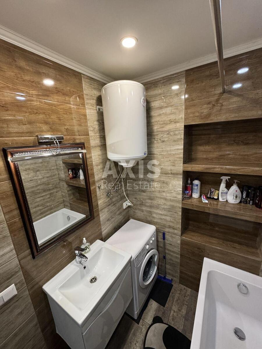 3k apartment vul. Borshhagivs'ka 2066