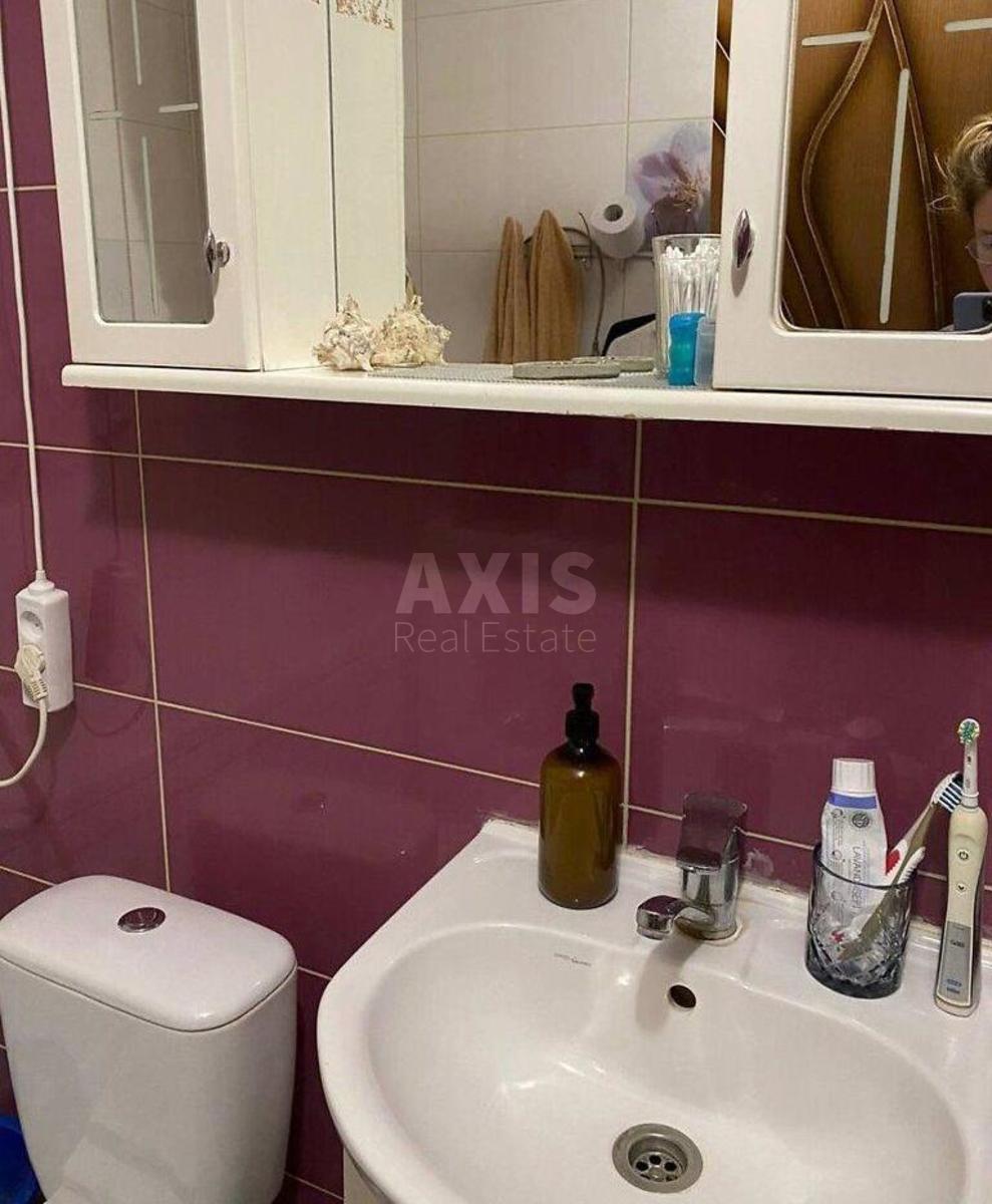 1k apartment vul. Bogatyrs'ka 6А6