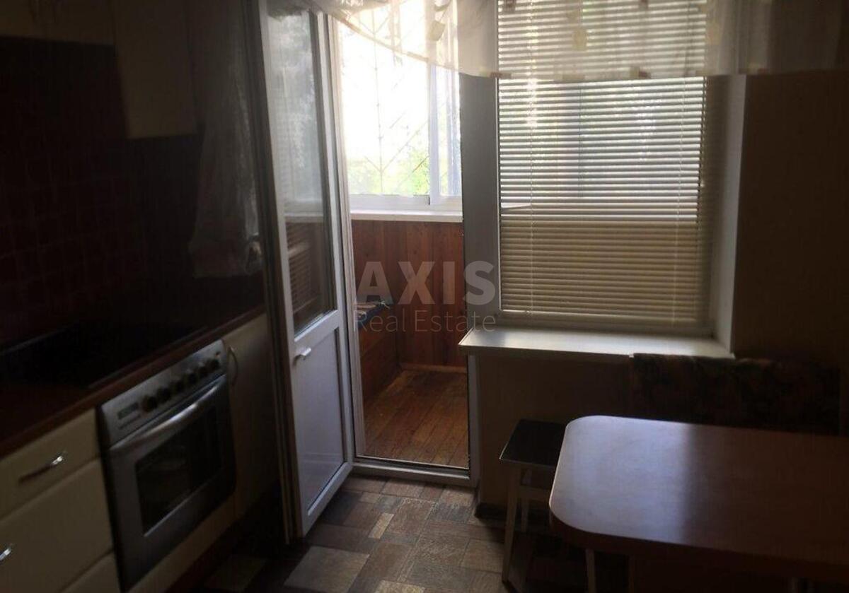 2k apartment vul. Revuc'kogo 171