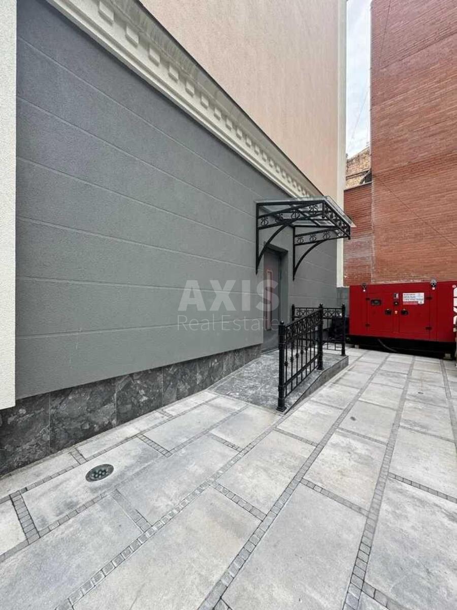 Office vul. Rustaveli Shota 18А, 800m2566150