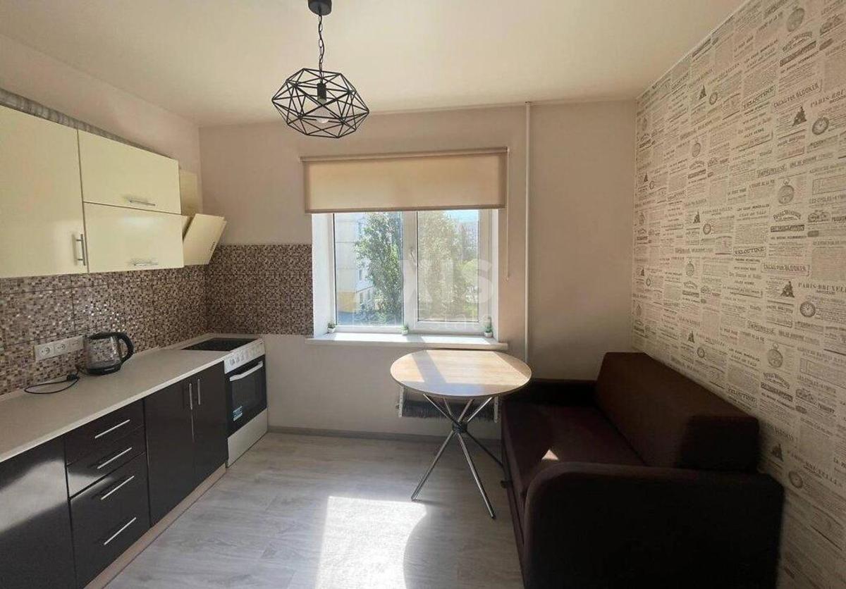 1k apartment vul. Berezhans'ka 15