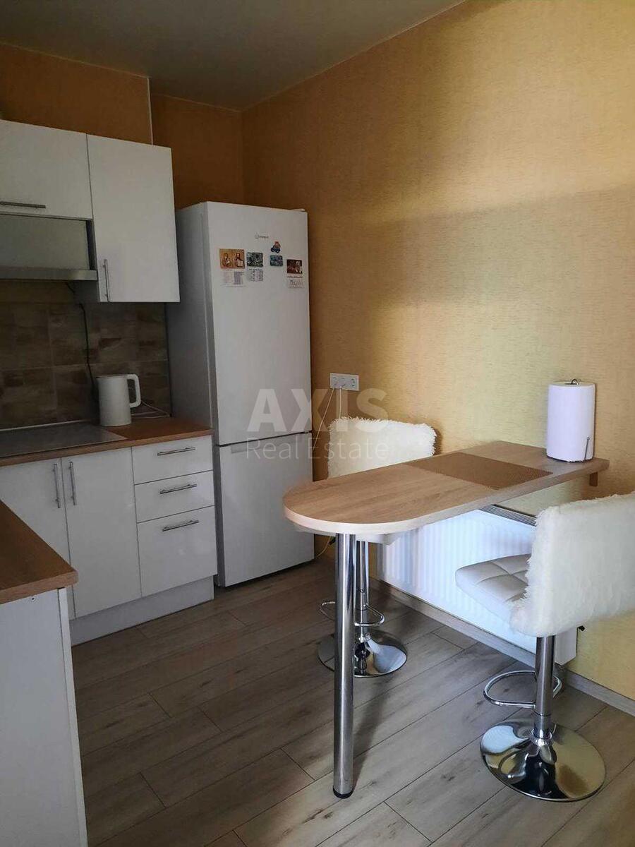 1k apartment vul. Kirovograds'ka 708