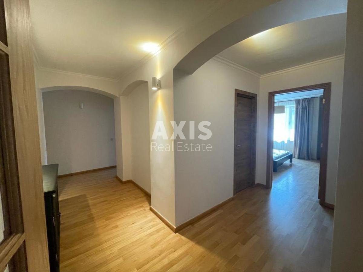 3k apartment vul. Antonovycha 917