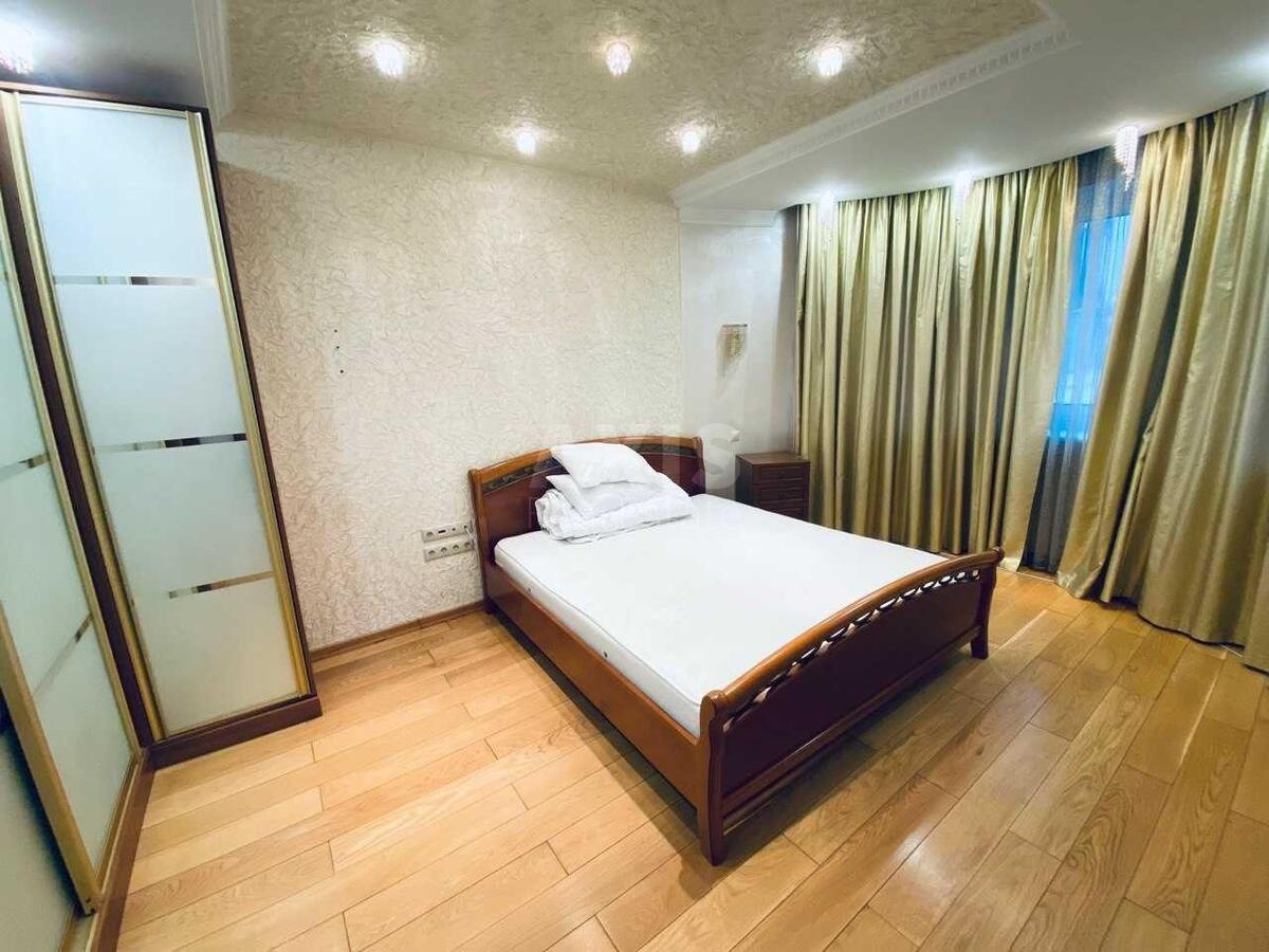 4k apartment bul. Shevchenka Tarasa 27Б621426