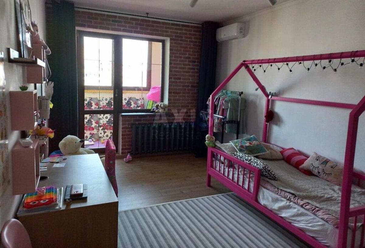 3k apartment vul. Ahmatovoi' Anny 430