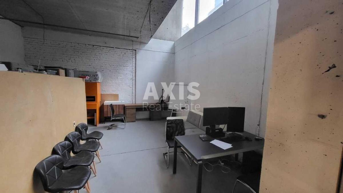 Service object nab. Dniprovs'ka 15, 125m2486816