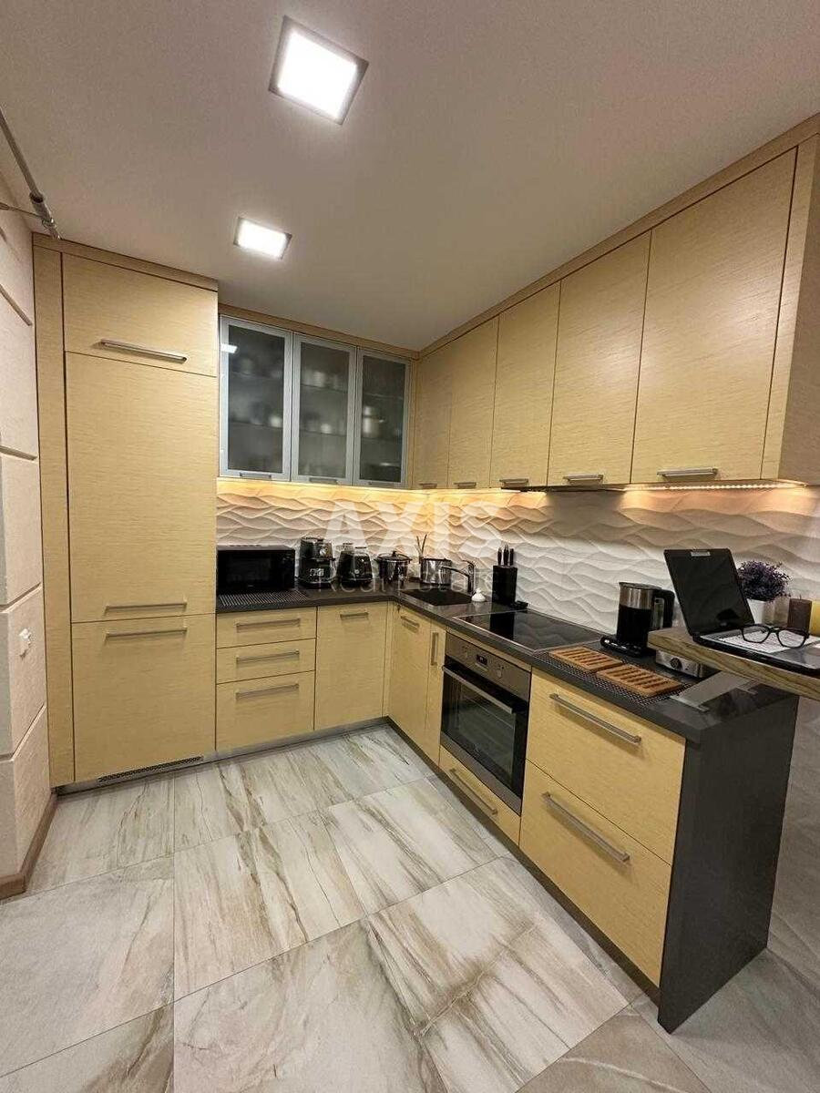 1k apartment vul. Truskavec'ka 4Б