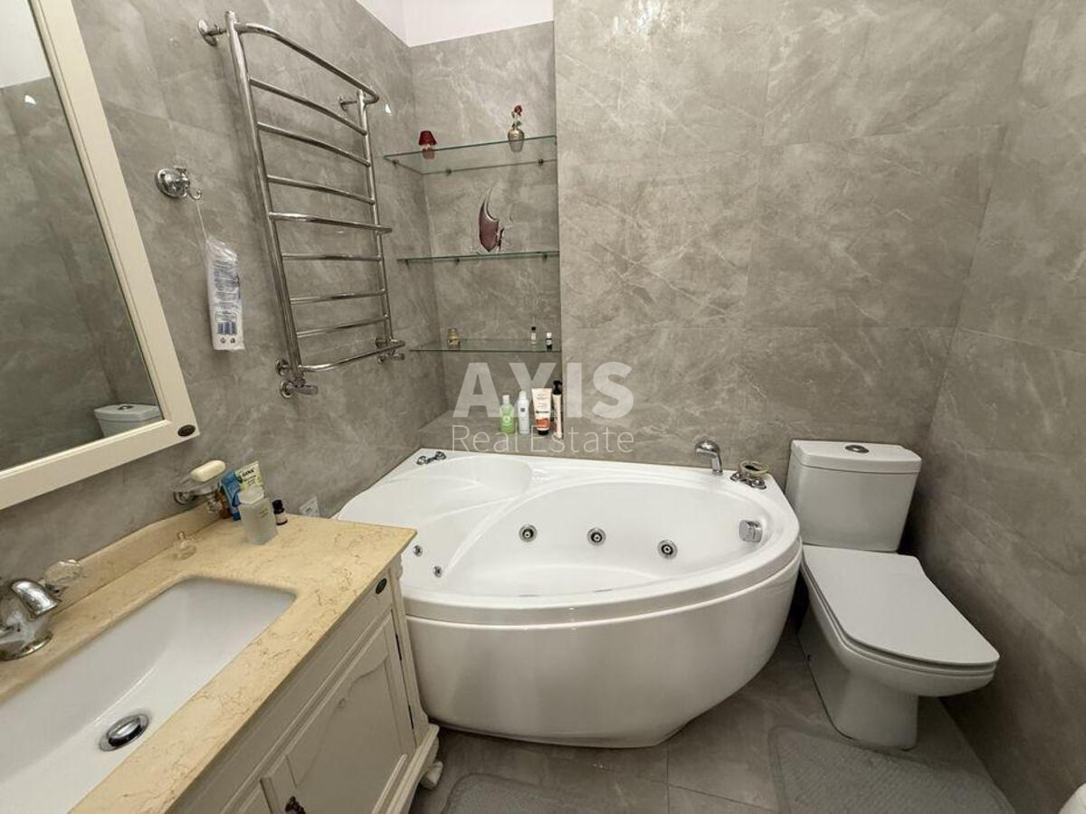 1k apartment bul. Lesi Ukrai'nky 7В13