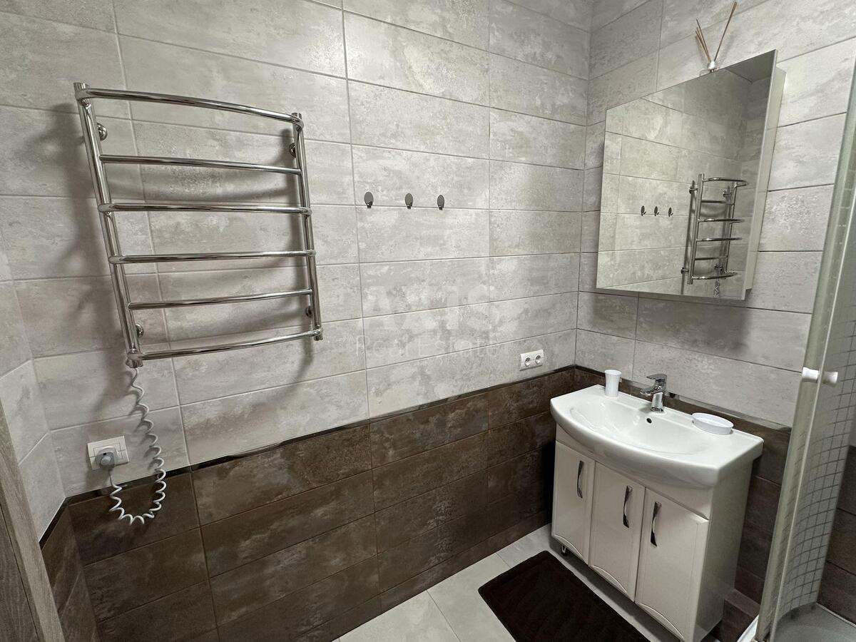 1k apartment vul. Kahovs'ka 605