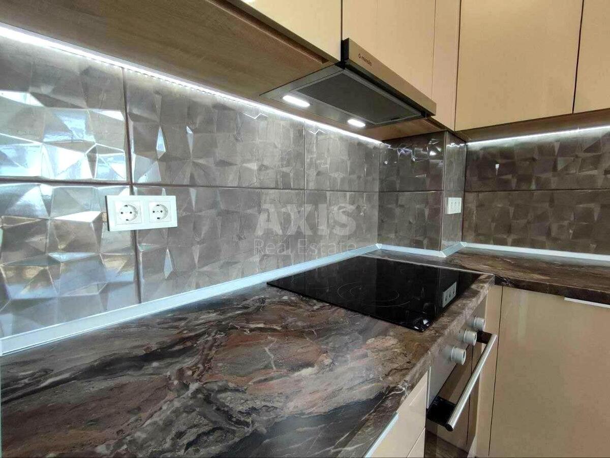 3k apartment pr-t Berestejskij 11633092