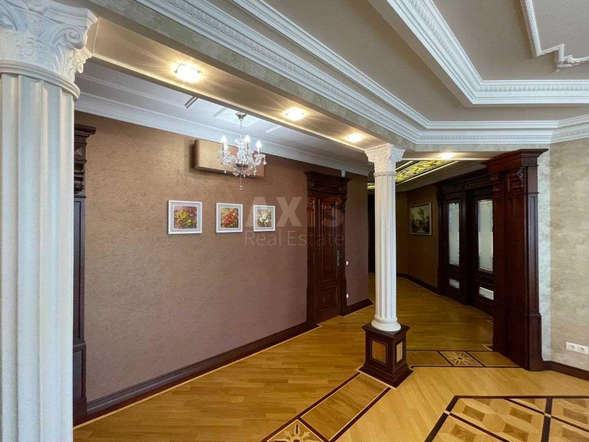 3k apartment vul. Jevgena Konoval'cja 36Б5