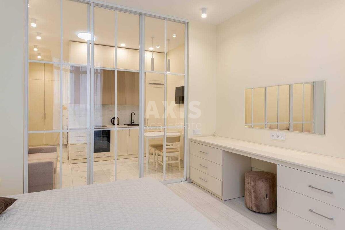 1k apartment vul. Dragomyrova Myhajla 4Б2