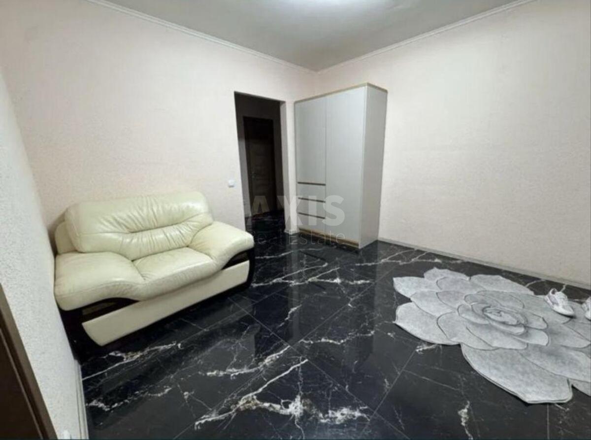 2к квартира ул. Ревуцкого 100625581