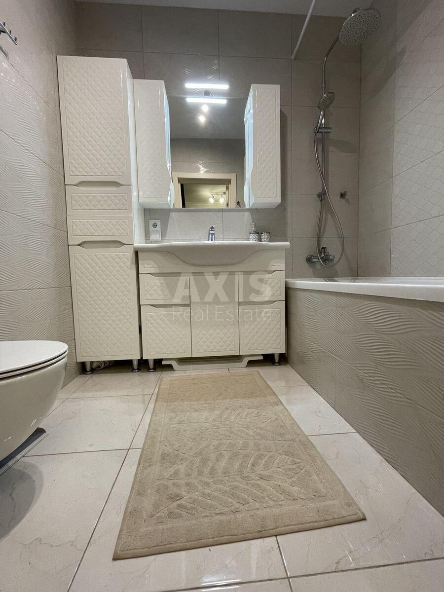 1k apartment vul. Sverstjuka Jevgena 6583295