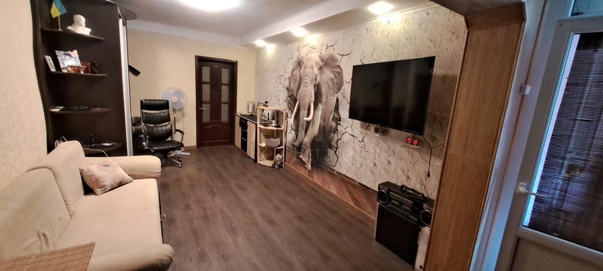 2k apartment vul. Tatars'ka 61