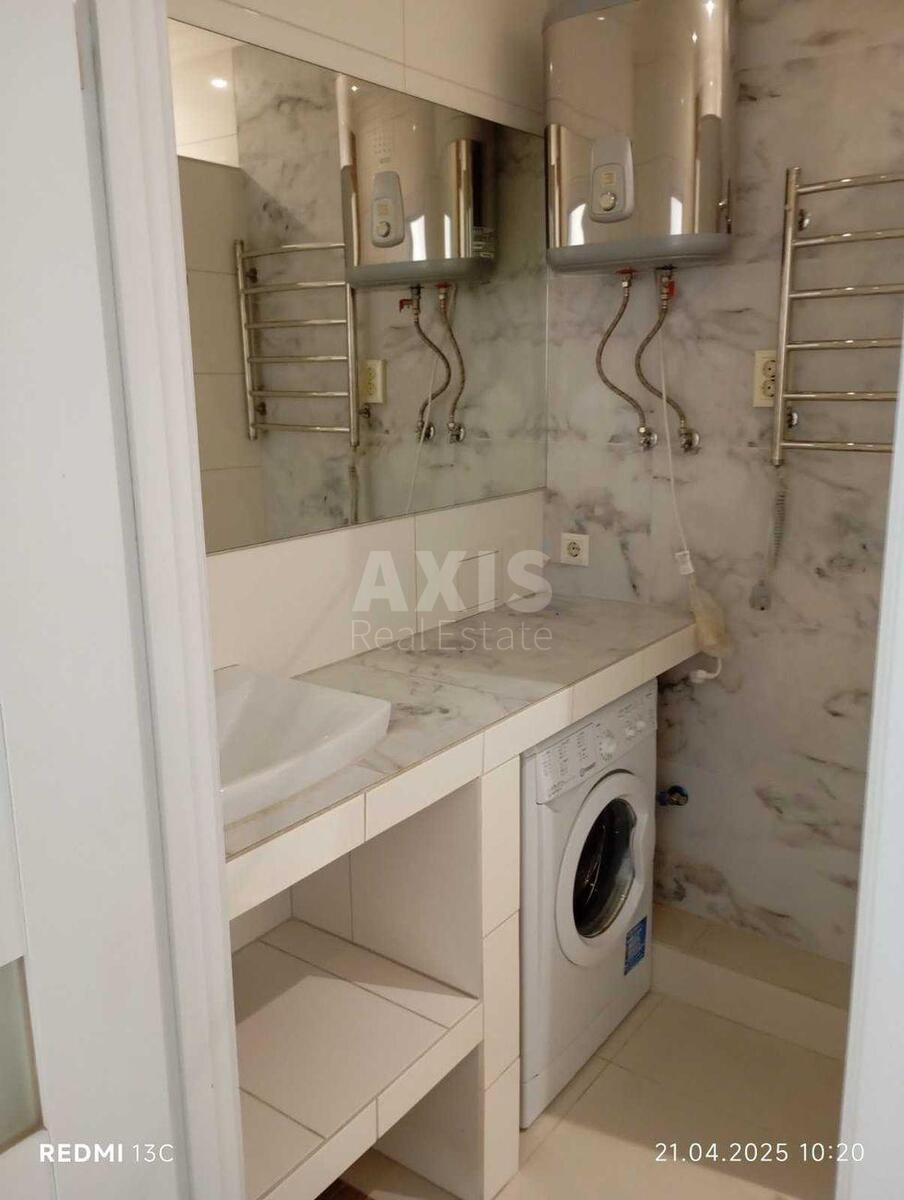 1k apartment vul. Zahidna 107
