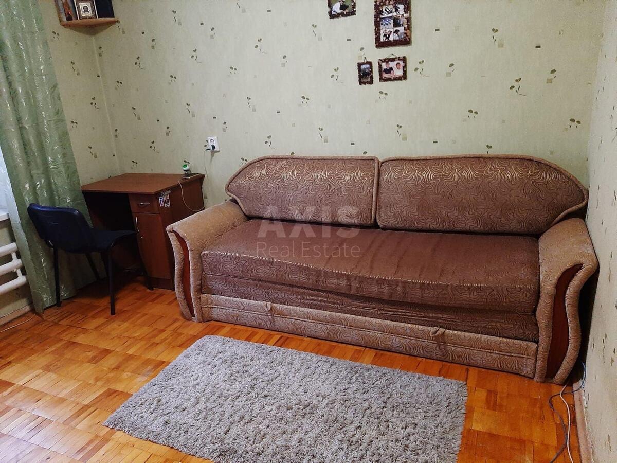 1k apartment vul. Sribnokil's'ka 142