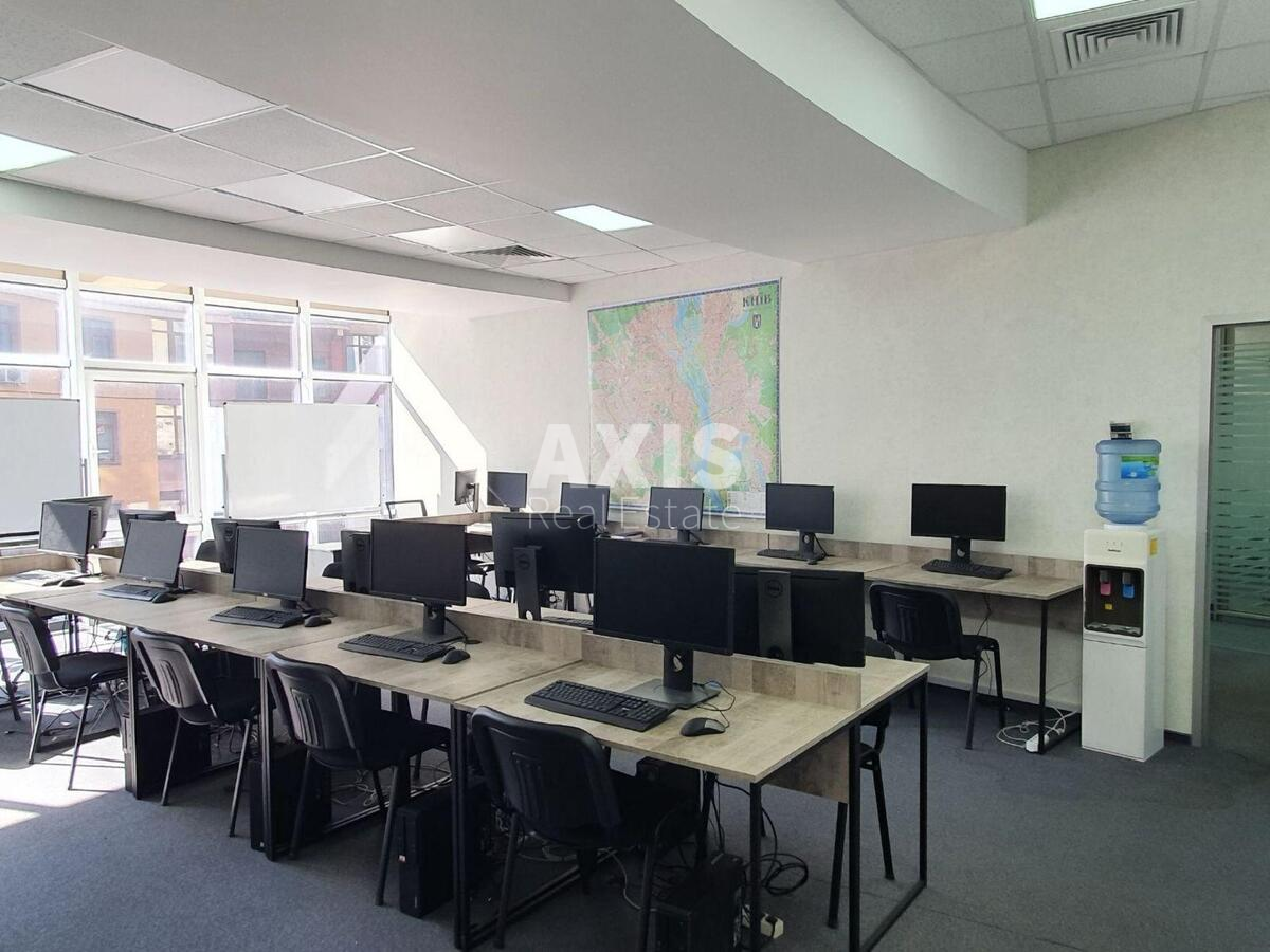 Office vul. Jevgena Konoval'cja 36Д, 133m2484552