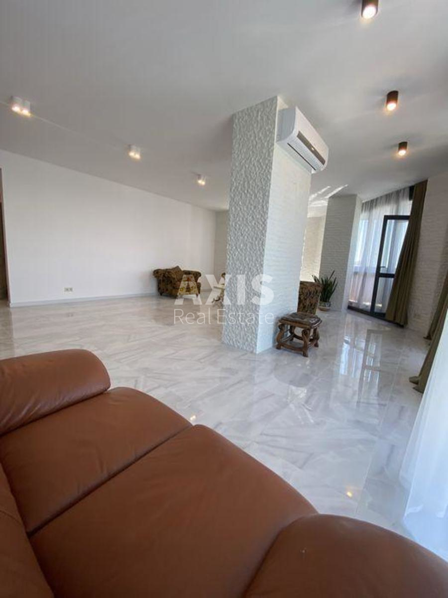 3k apartment vul. Dragomyrova Myhajla 4в6