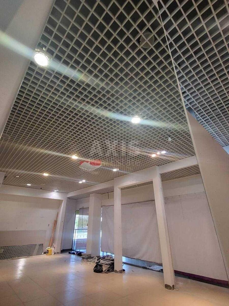 Trade object vul. Sverstjuka Jevgena 2Б, 81m2620716