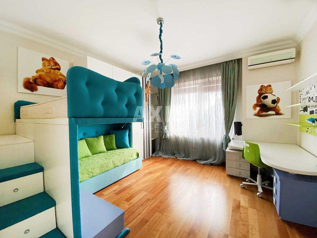 4k apartment vul. Nazarivs'ka 117