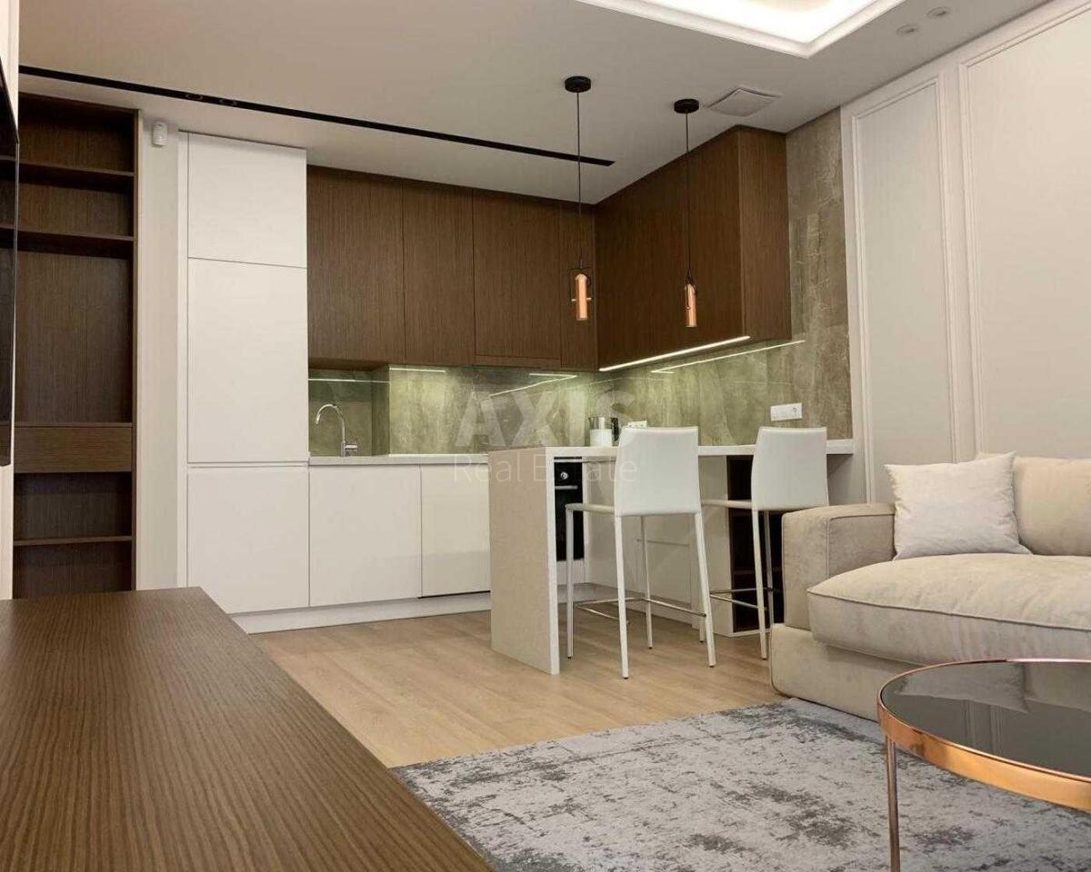 1k apartment vul. Predslavyns'ka 530