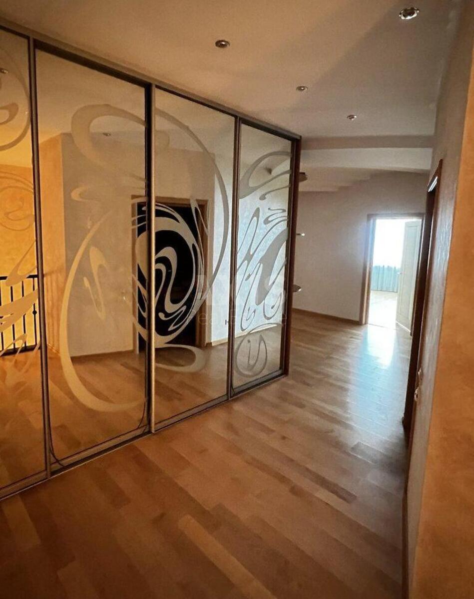 5k apartment vul. Turgenjevs'ka 28/30А9