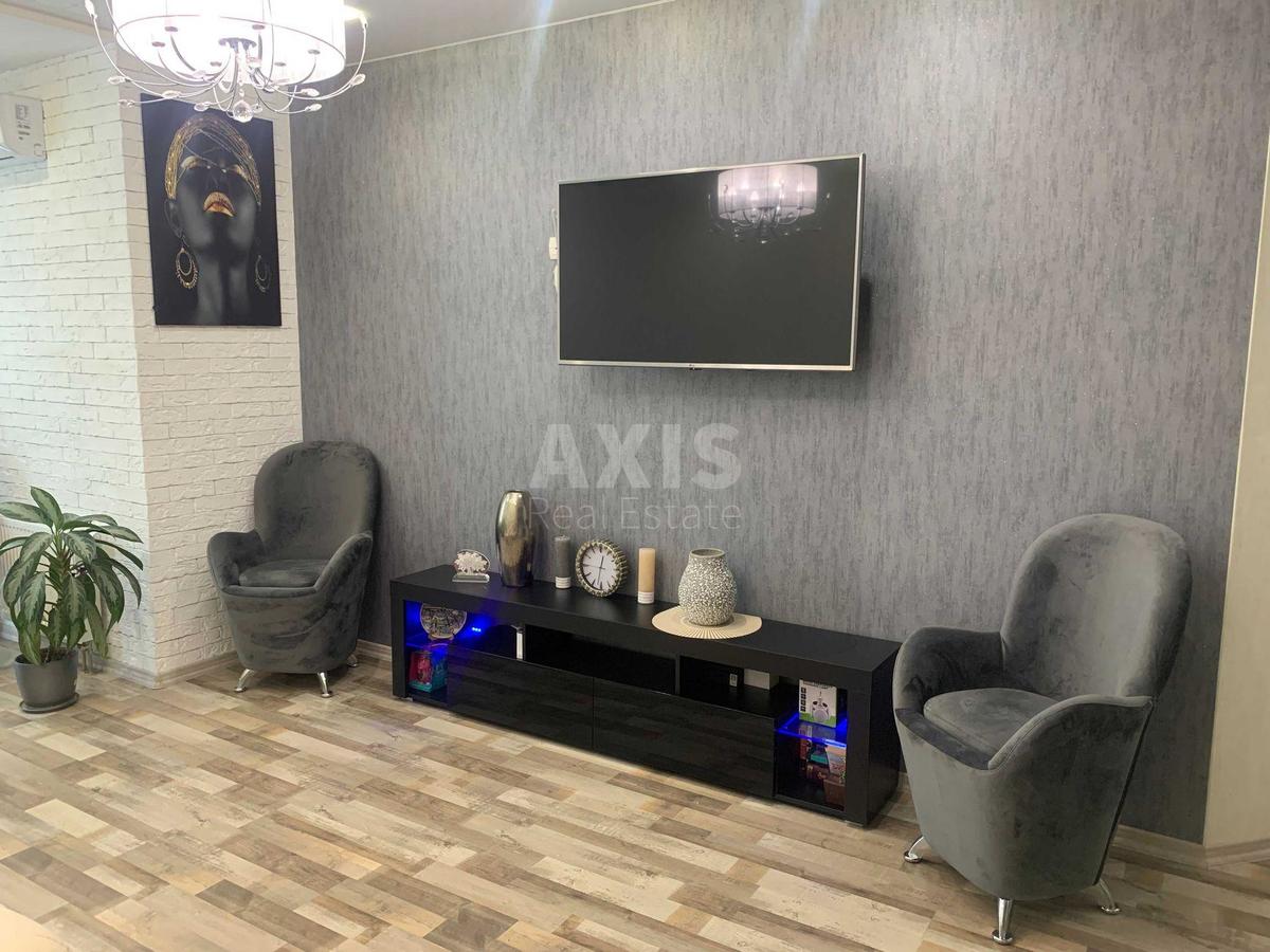 1k apartment vul. Dragomanova 2А2