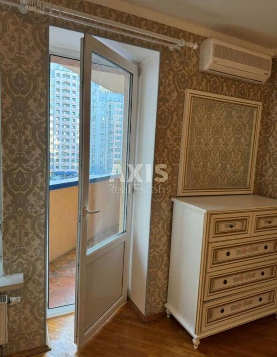 2k apartment vul. Yulia Zdanovska 5810