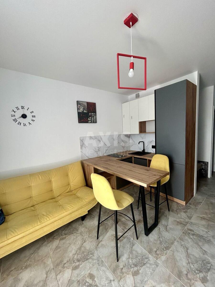 1k apartment vul. Strokacha Tymofija 91