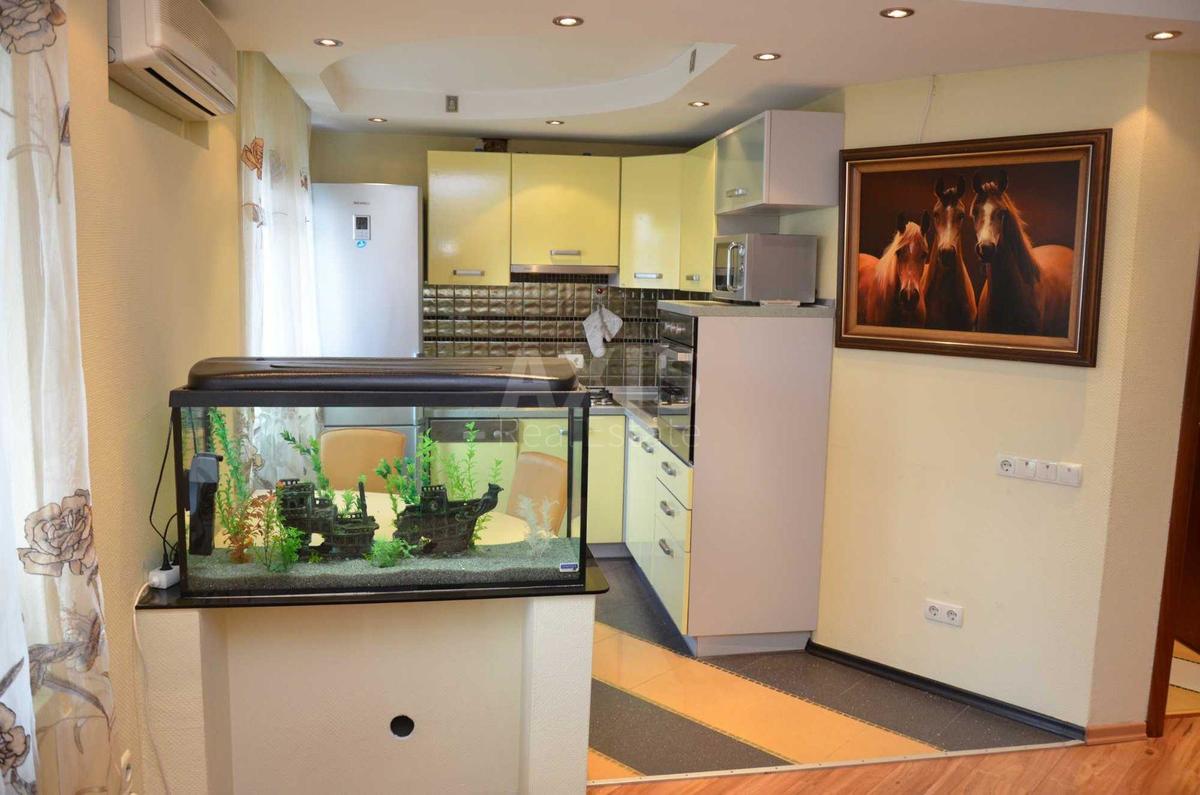 2k apartment vul. Entuziastiv 7/10