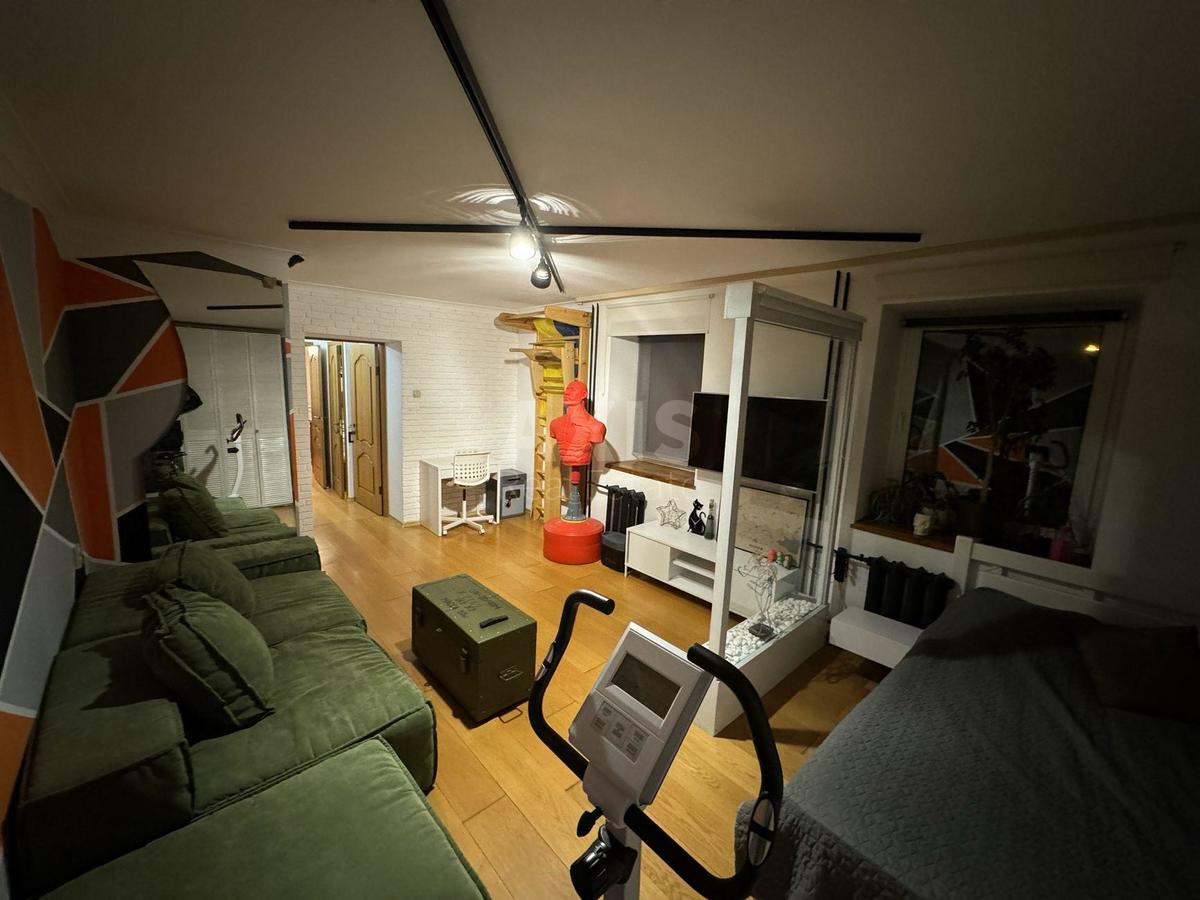 1k apartment vul. Ussurijs'ka 24