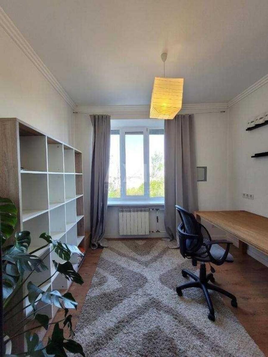 3k apartment vul. Olegivs'ka 44А1