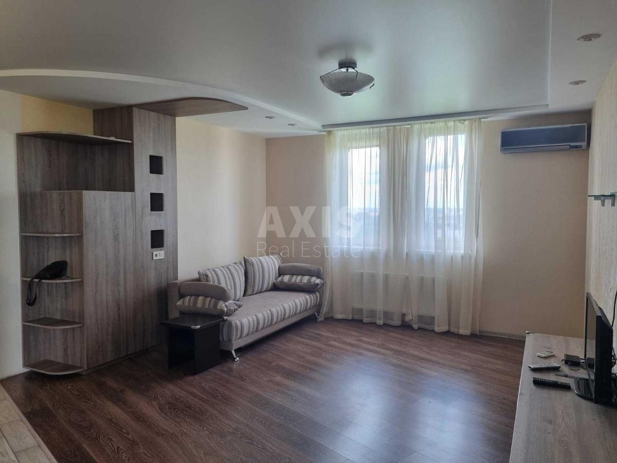 2k apartment vul. Sikors'kogo Igorja Aviakonstruktora 40