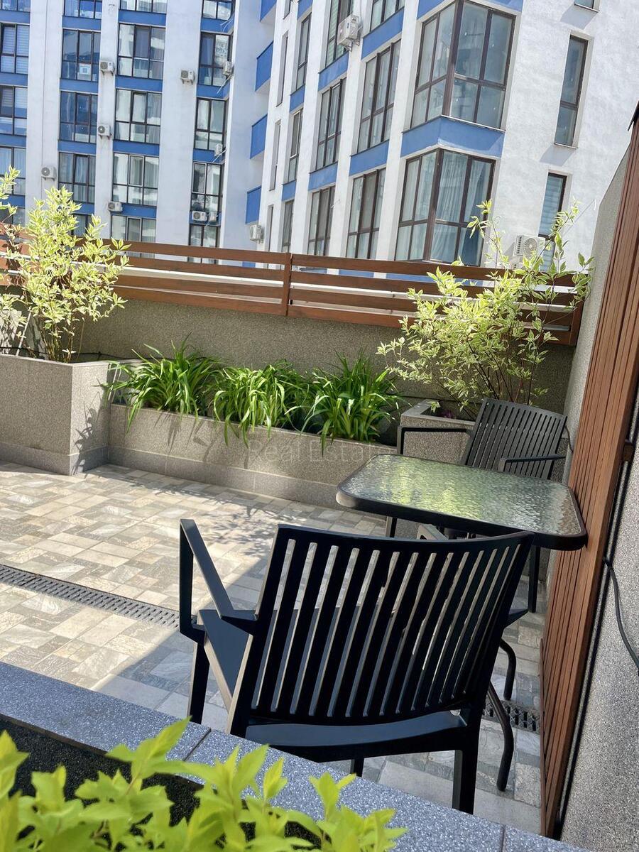 1k apartment vul. Central'na 194