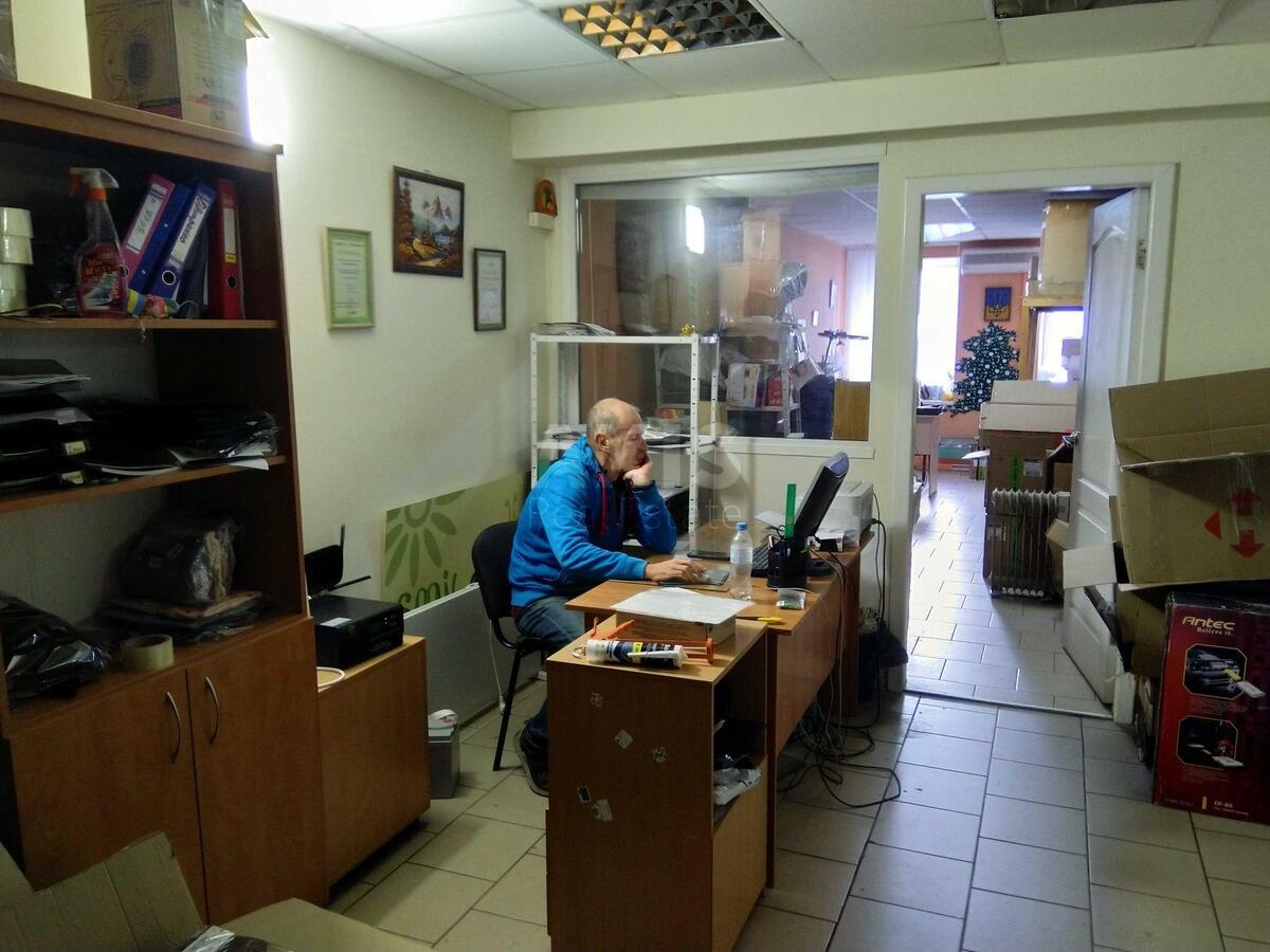 Офис ул. Руденко Ларисы 6А, 102м261653