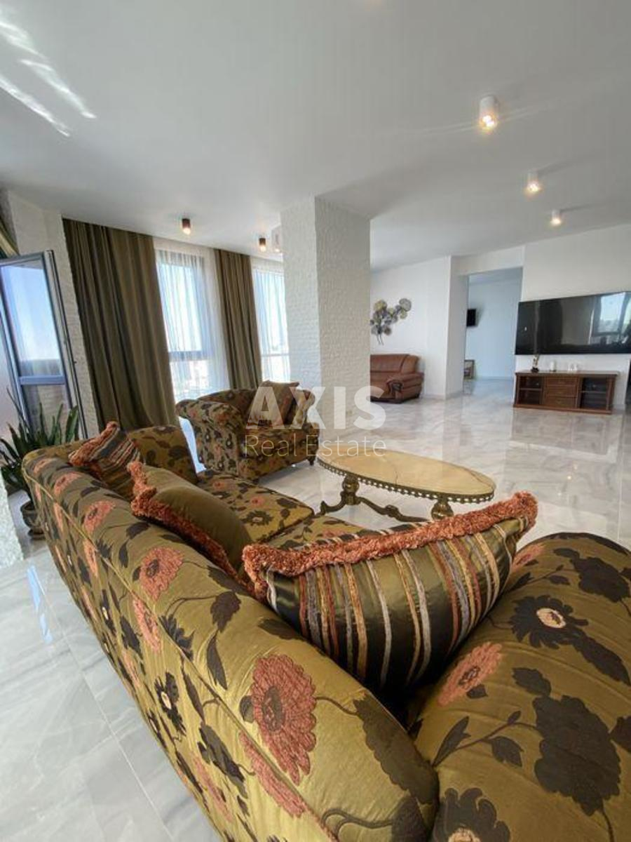 3k apartment vul. Dragomyrova Myhajla 4в3