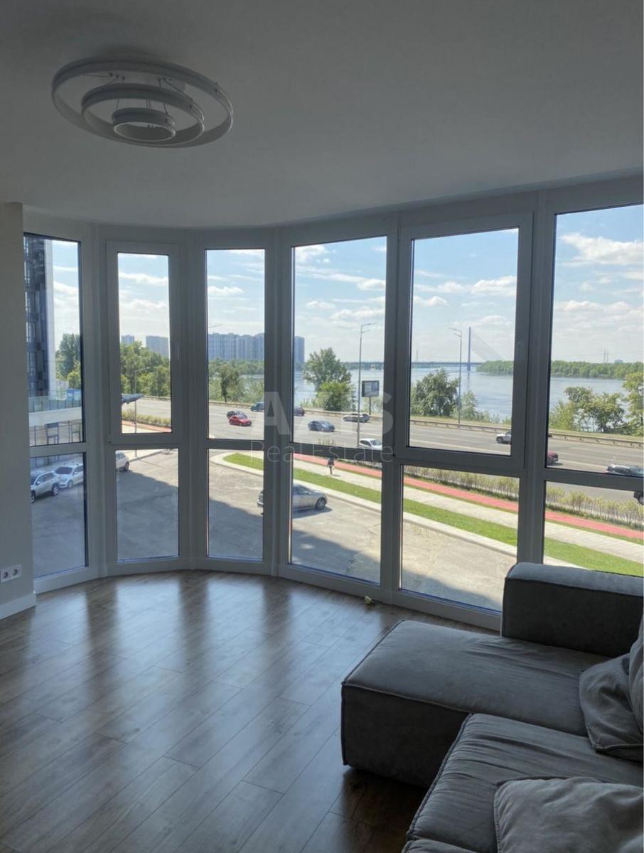 3k apartment nab. Dniprovs'ka 158