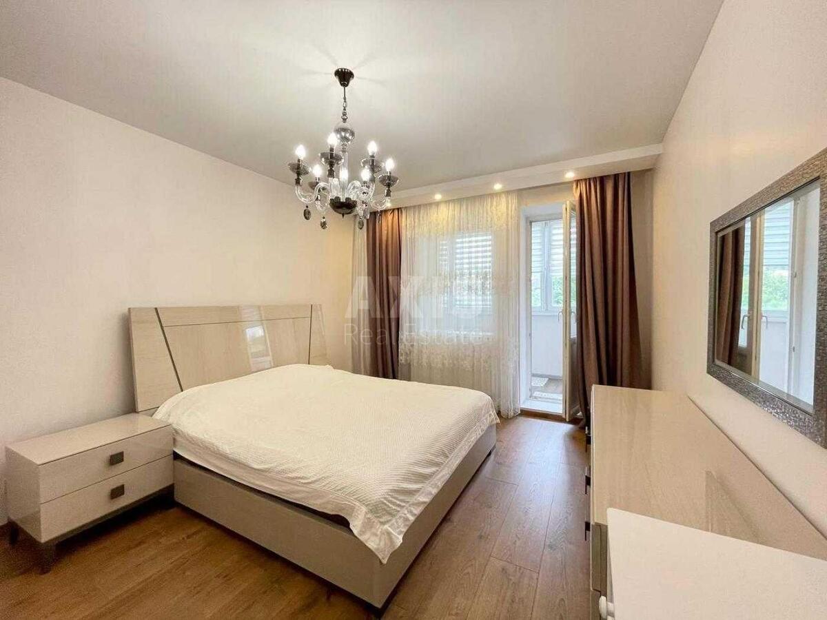 2k apartment vul. Golosii'vs'ka 13Б4
