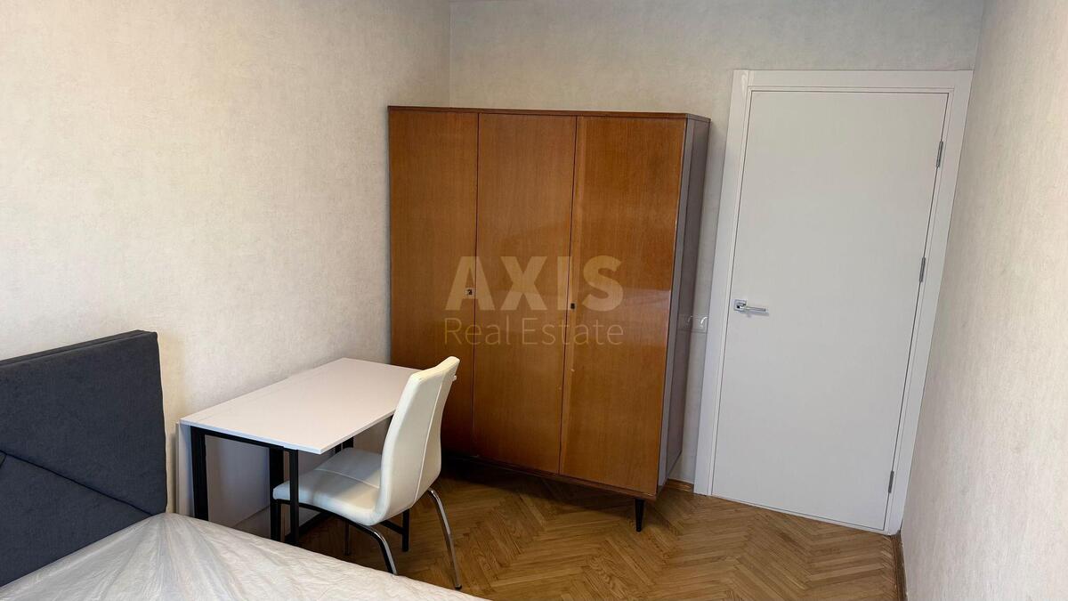 2k apartment nab. Dniprovs'ka 16