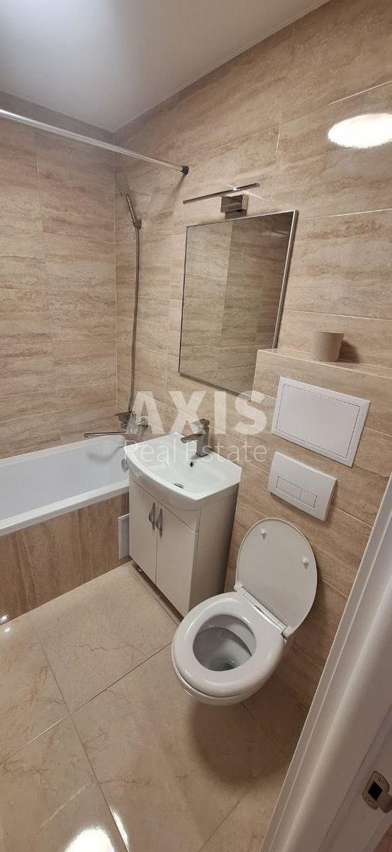 1k apartment vul. Bulahovs'kogo Akademika 28