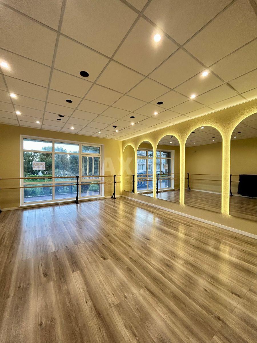 Office vul. Obolons'ka naberezhna 15, 110m2584374